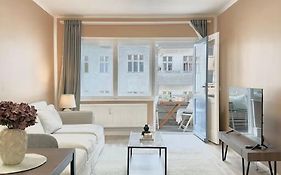 2 Zimmer Apartment Mit Parkplatz